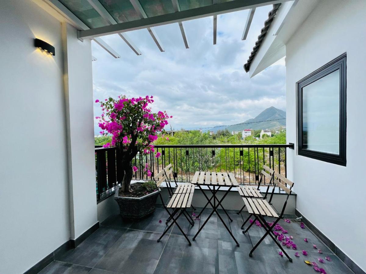 The Track Homestay - Near Bai Dai Beach Cam Lam Ngoại thất bức ảnh