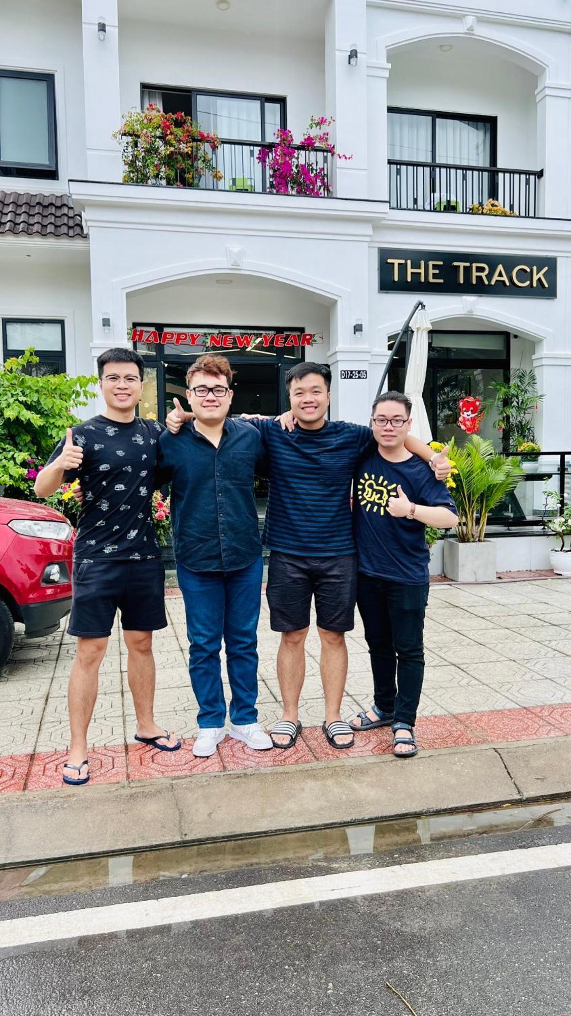 The Track Homestay - Near Bai Dai Beach Cam Lam Ngoại thất bức ảnh