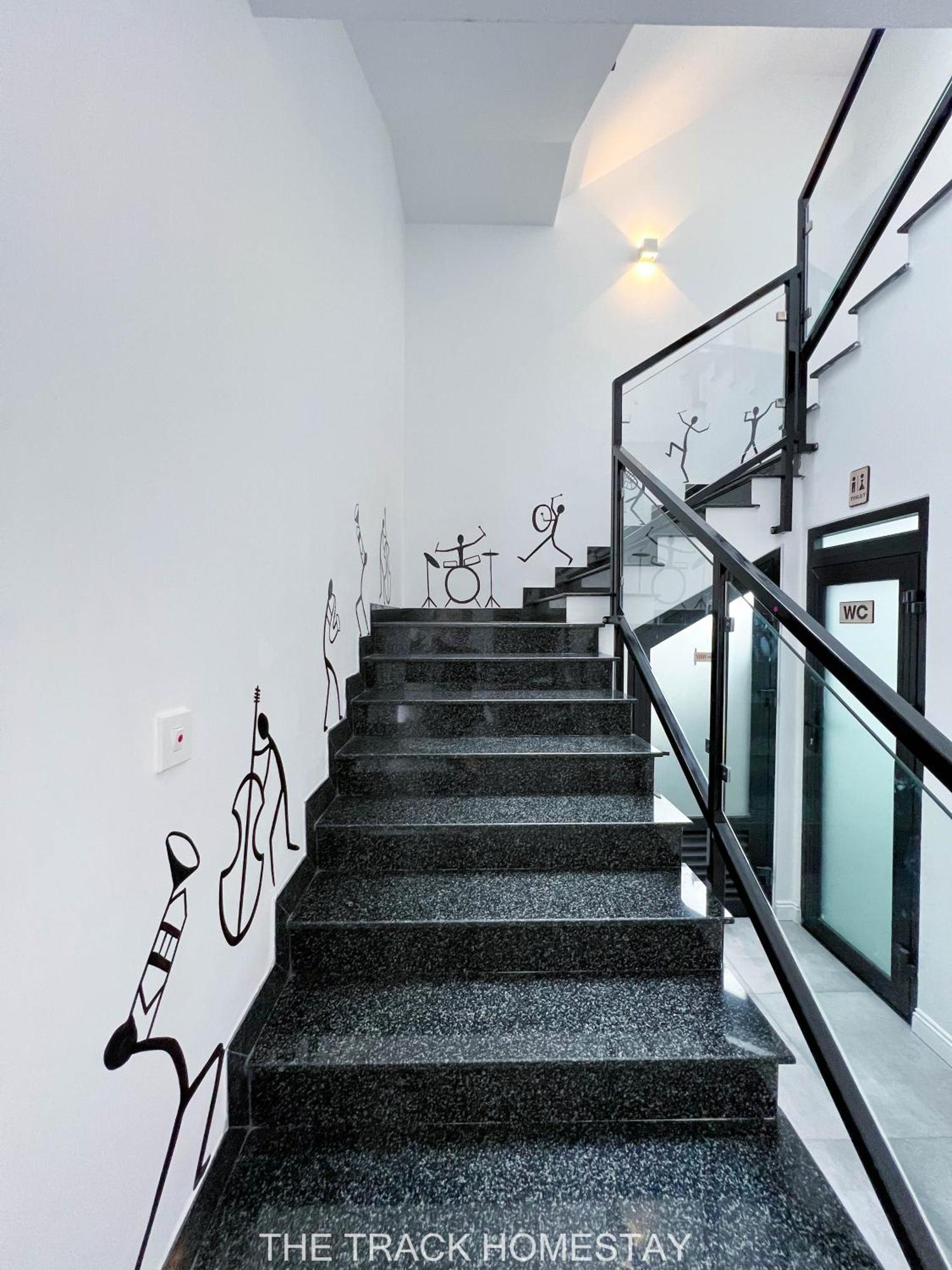 The Track Homestay - Near Bai Dai Beach Cam Lam Ngoại thất bức ảnh