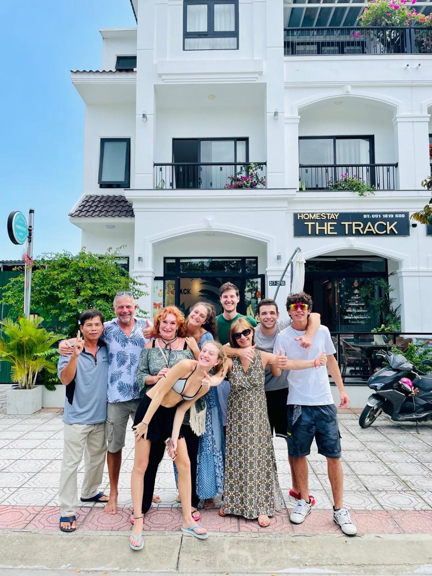 The Track Homestay - Near Bai Dai Beach Cam Lam Ngoại thất bức ảnh